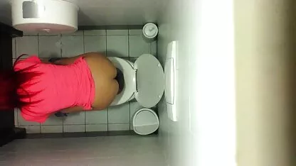 Pussy, არაბი ჯგუფი pussy, მიიღოს პატარა რობოტი